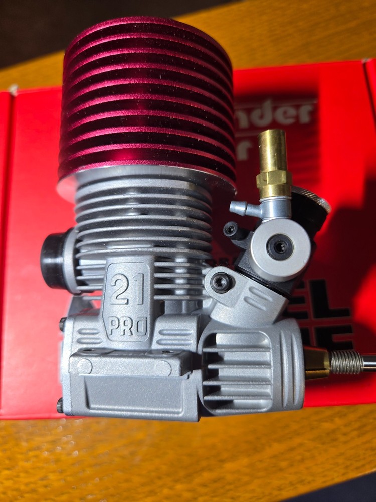 Beautiful Red PRO 21 Thunder Tiger RC Nitro Engine Bump Start NOS