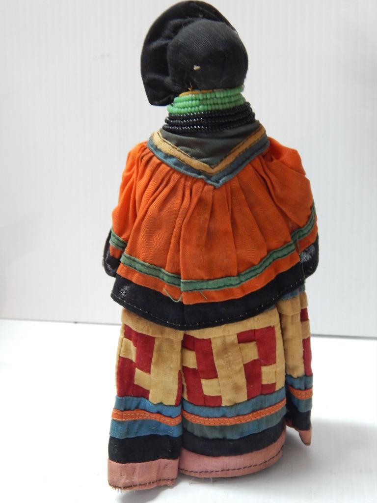 ANTIQUE SEMINOLE / MICCOSUKEE INDIAN DOLL FLORIDA PALMETTO BASE OLD QUILTING