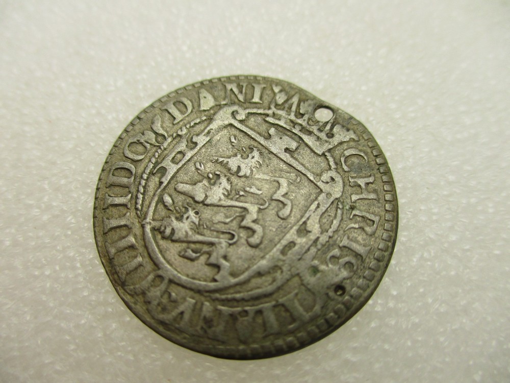 1603 DENMARK 2 SKILLING HOLED lot 3A