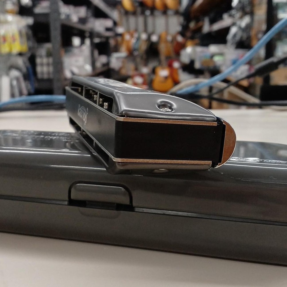 Harmonica Model FORERUNNER 1248NV EAST TOP