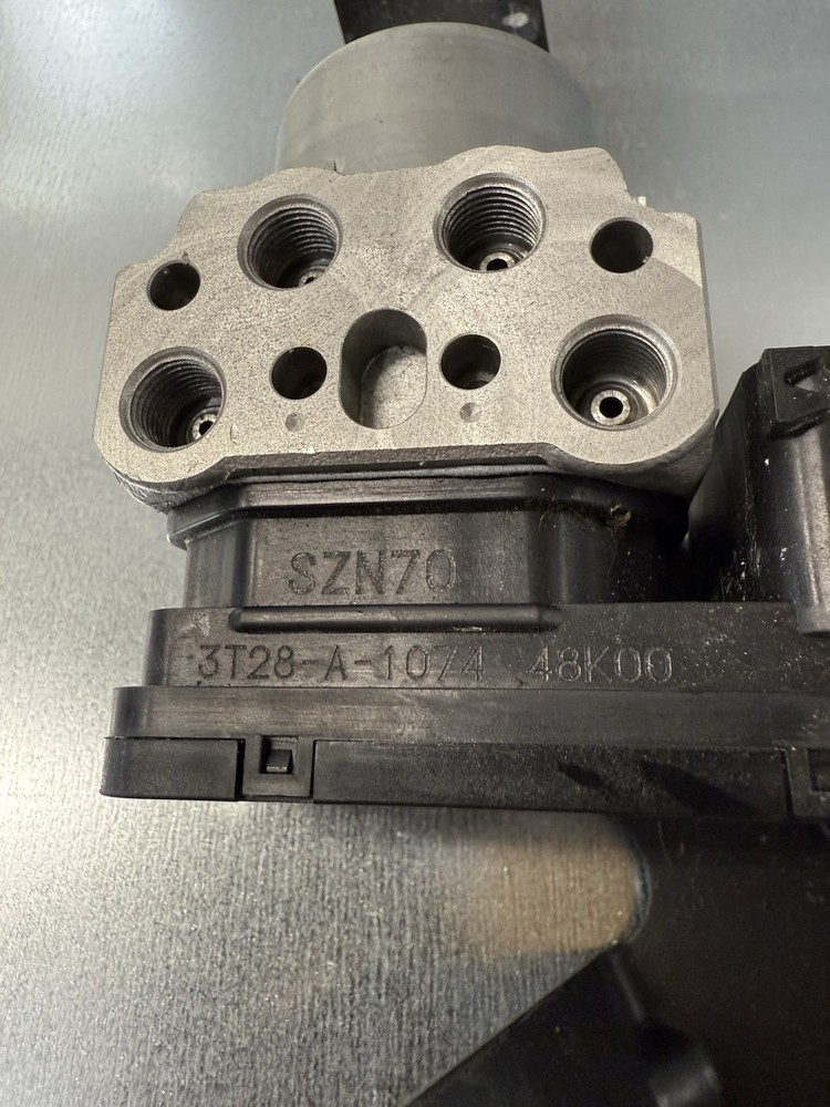17-20 Suzuki Gsxs 1000 Abs Pump Unit Module