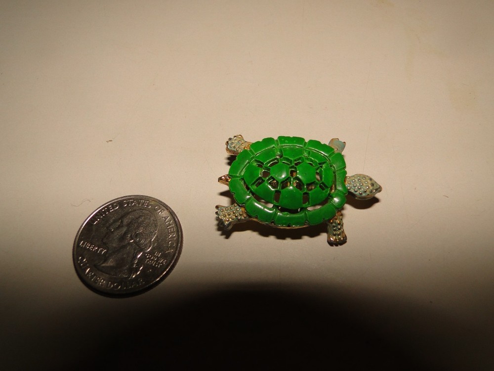 Green Shell Turtle Pin Brooch