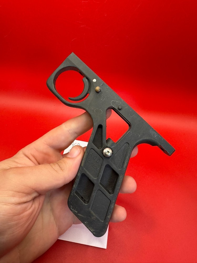 AGD Automag Carbon Frame Black