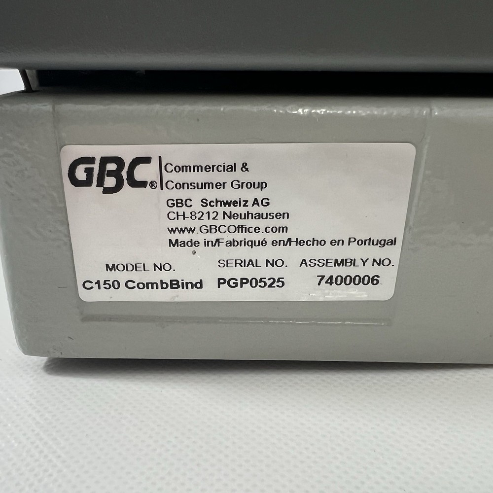 GBC CombBind C150 Heavy Duty Comb Binding Machine Used Condition W/ Spines