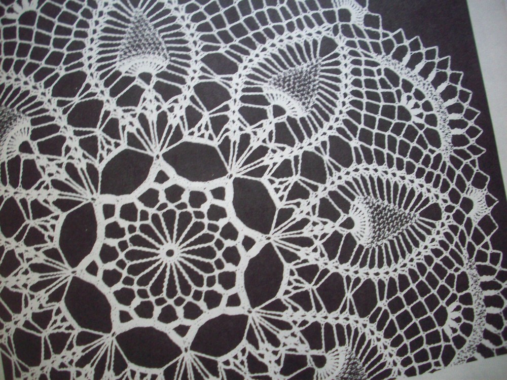 Crochet doily pattern booklet Volume 19