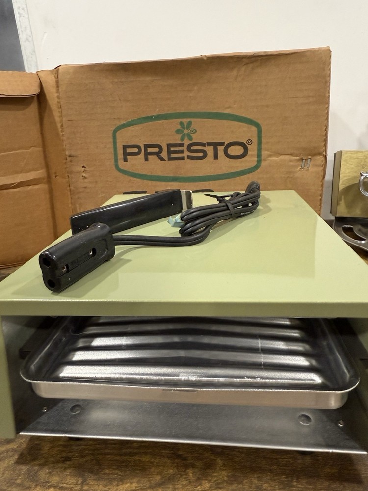 Presto Toaster–Broiler