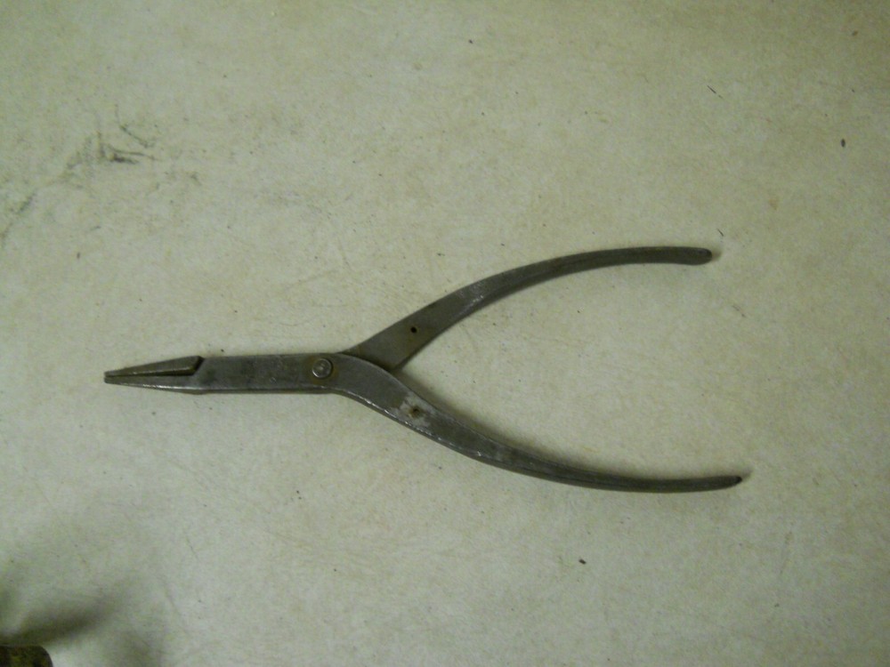 Snap On Tools 70 B Needle Nose Pliers 9" Needs Spring