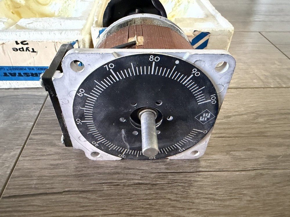 Superior Electric TYPE 21 Variable, Manually Operated, Open, Single Phase (NOS)