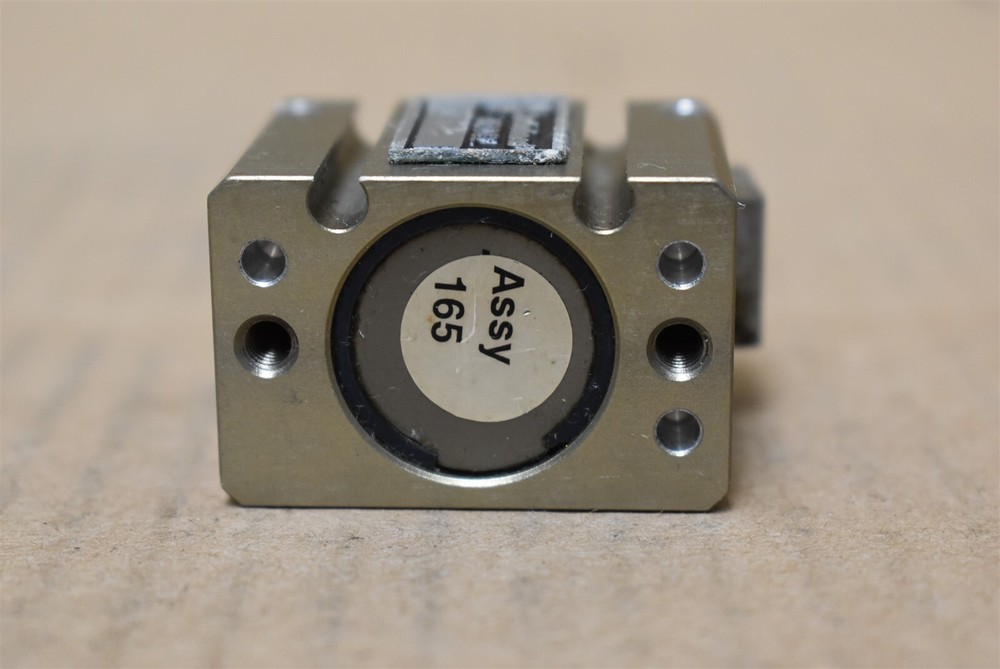 Robohand Pneumatic Angular Gripper Model RA-5