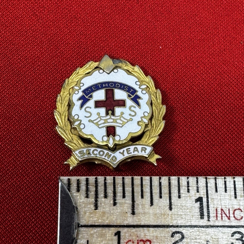 VINTAGE GOLD FILLED METHODIST SECOND YEAR PIN