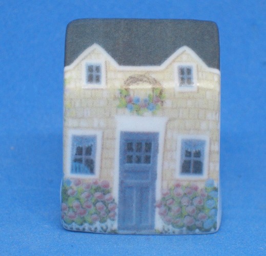 Birchcroft Miniature House Shaped Thimble -- Hydrangea House
