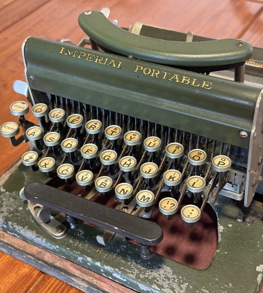 Rare ANTIQUE Imperial Model D Typewriter