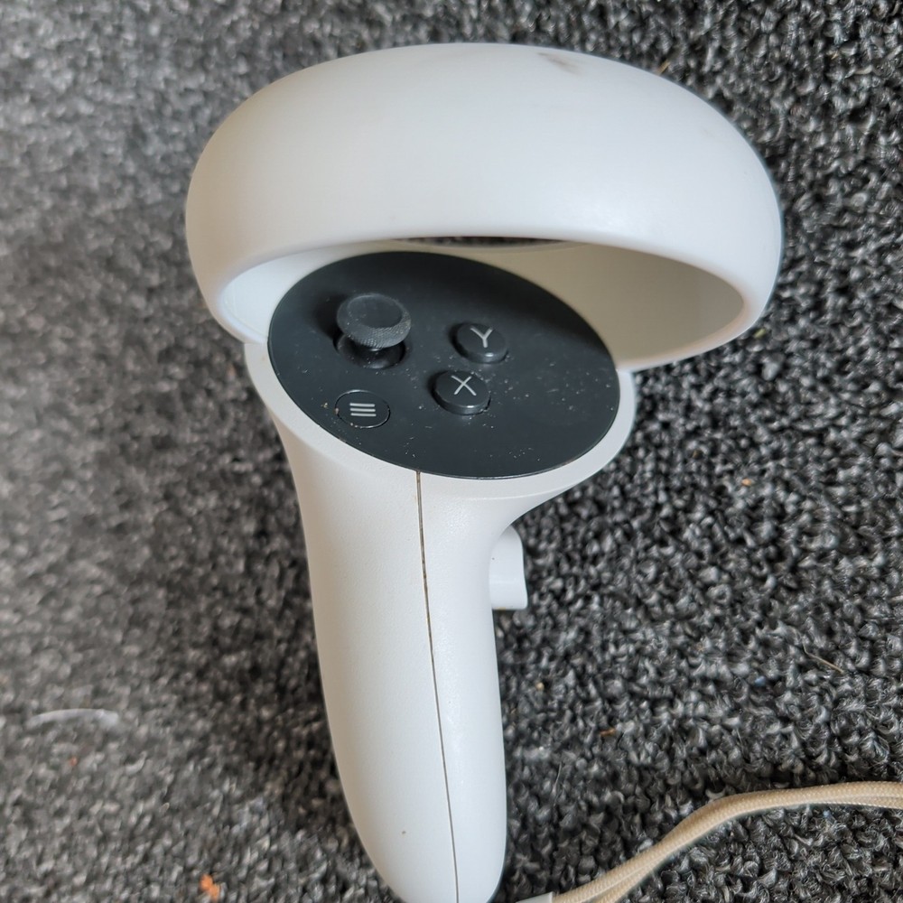 Meta Oculus Quest 2 VR LEFT Controller Only **NOT WORKING FOR PARTS ONLY*