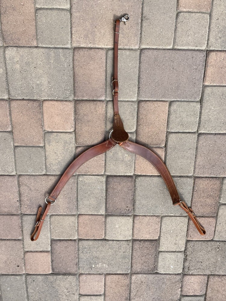 Light Tan breast collar