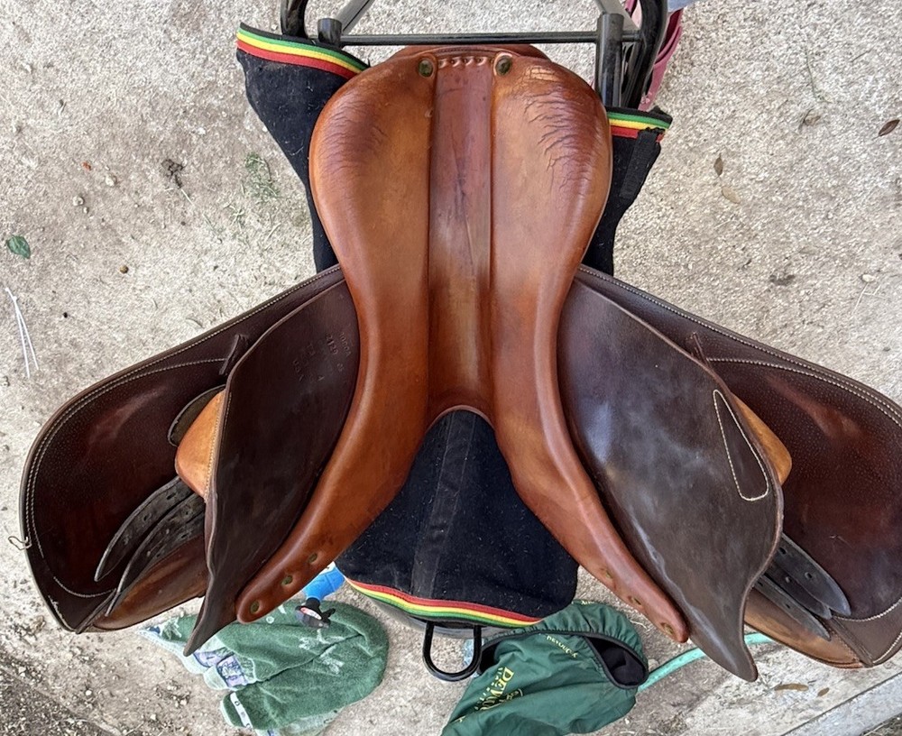 Devoucoux Socoa Saddle 17.5” 2005