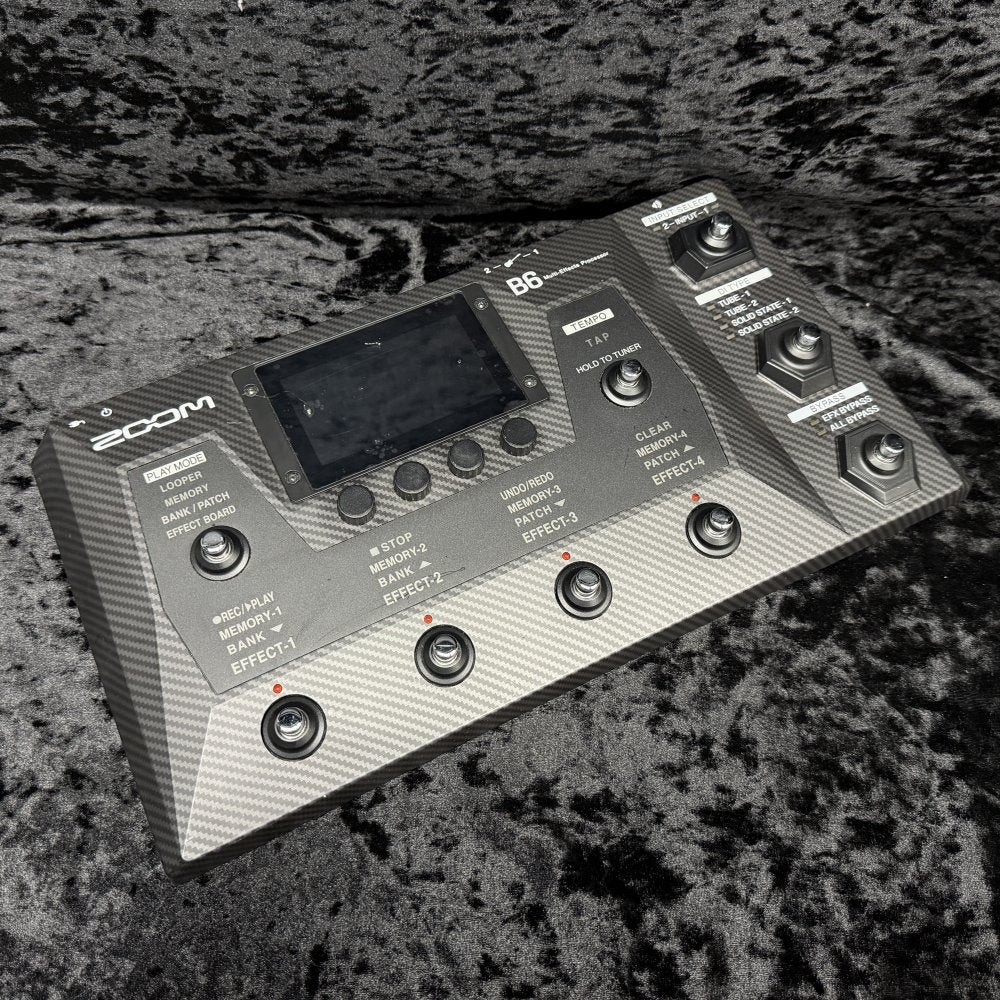 ZOOM B6 Multi-Effects Processor [C63000116]