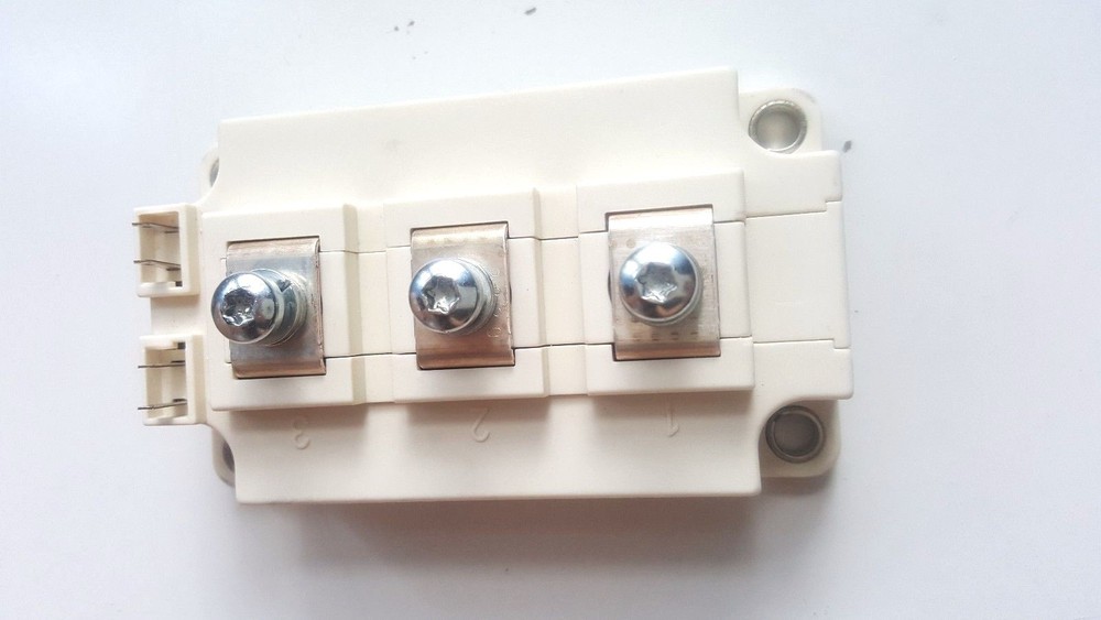 BSM100GB170DN2_E3256 IGBT MODULE BSM100GB170DN2_E3256