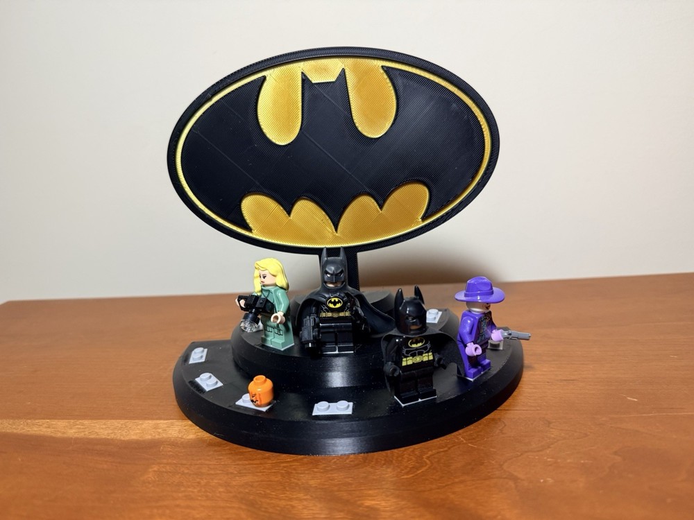 Lego Batman Minifigure Stand