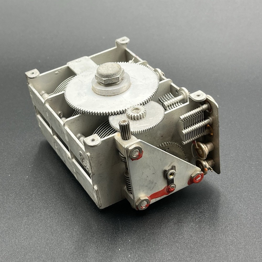 Vintage Multi-Gang Variable Capacitor Tuning Unit Radio Untested