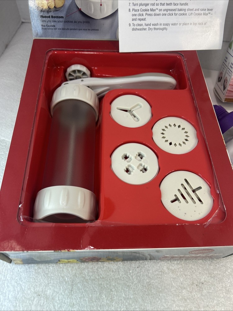 Wilton Cookie Max Cookie Press And Dessert Decorator Plus Read