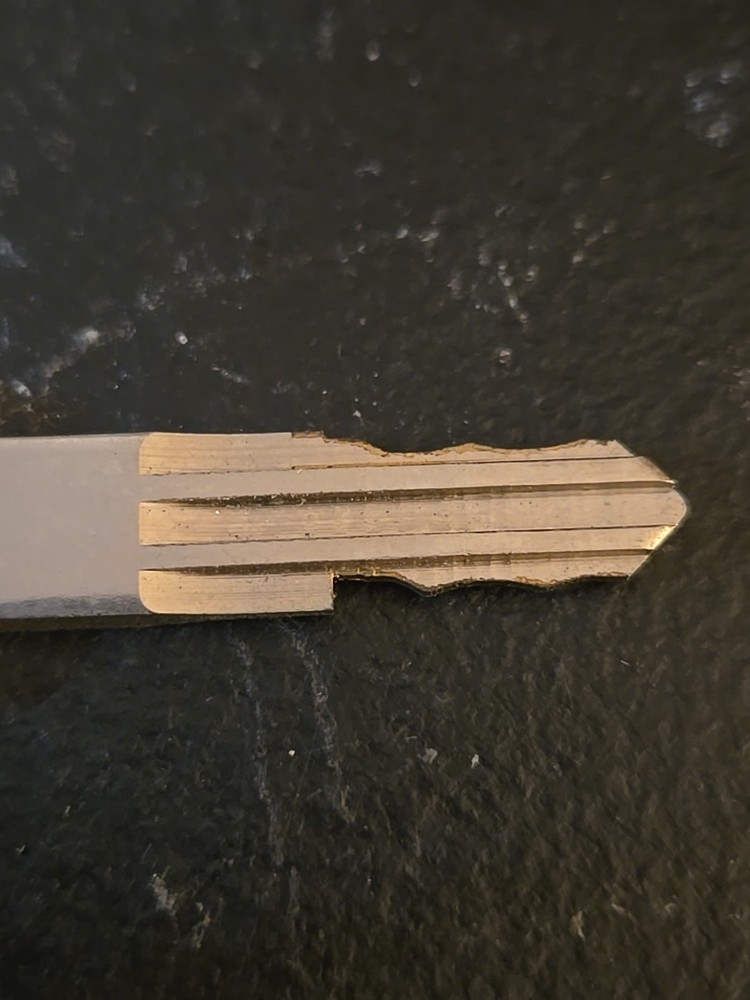 GREENWALD SENTINEL KEY CODED G3746 (3D5)