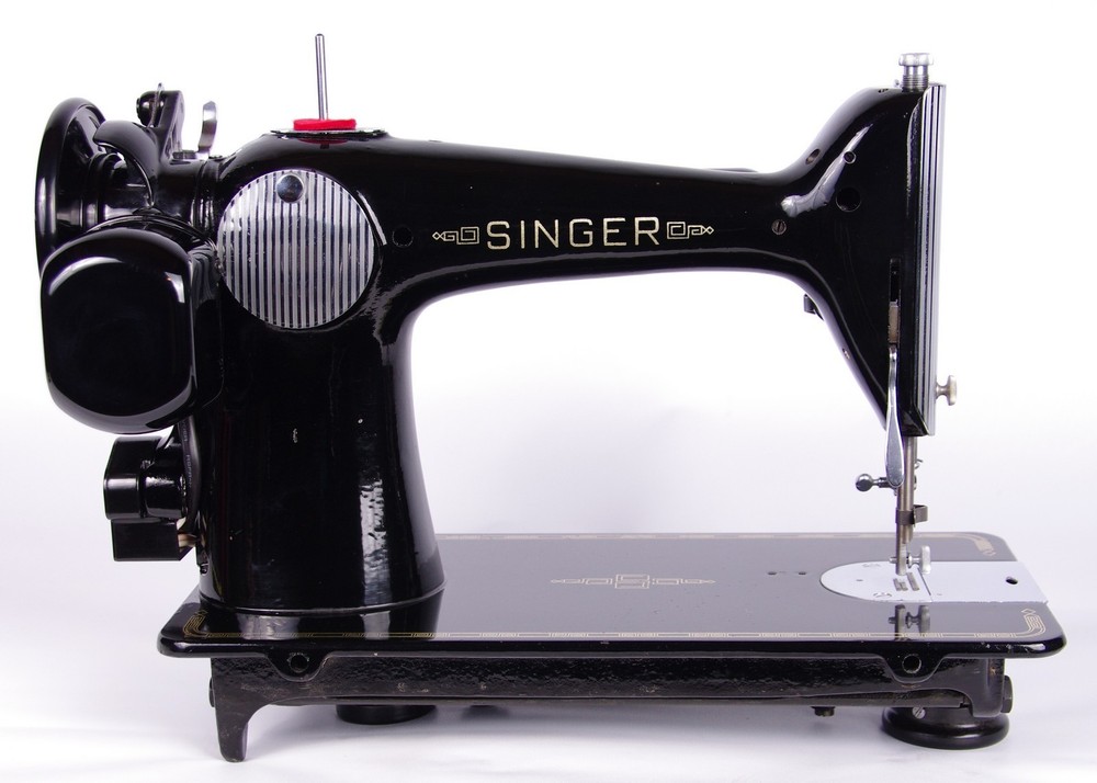 SINGER 201-2 Sewing Machine - Professionally Restored & Adjusted.