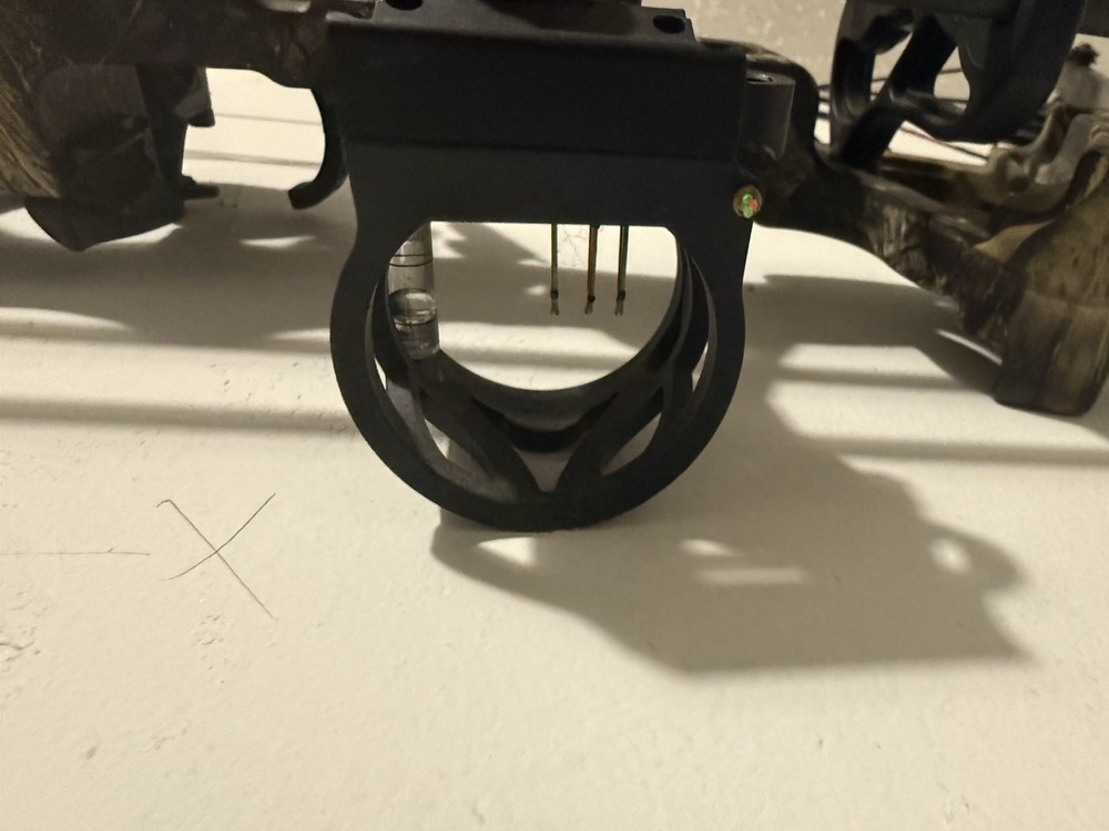 New Barnett Vortex Hunter Compound Bow 45-60 Lb Archery RH