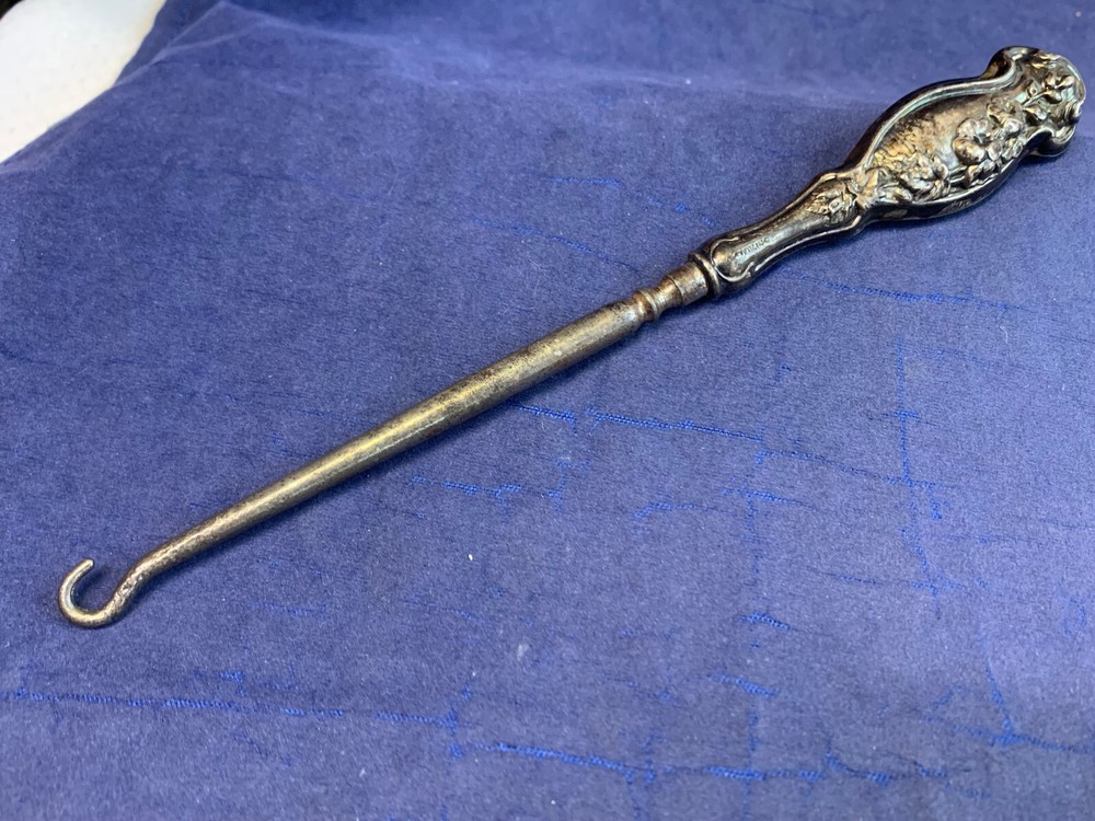 Vintage Sterling Silver Handled Button Hook Lace Puller Floral Repousse Design