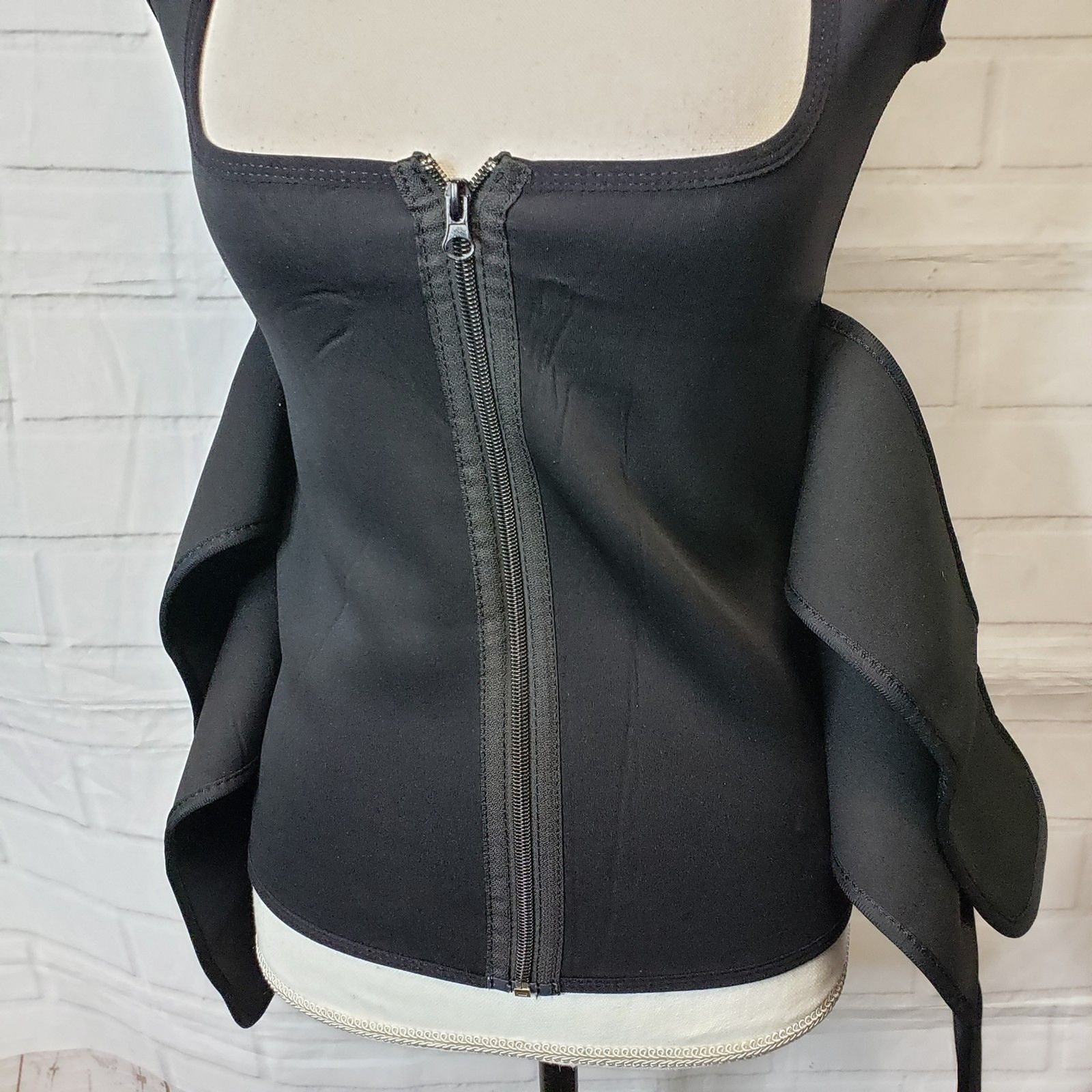 Cimkiz Women's Neoprene Sweat Vest Waist Trainer size M medium Gym Exercise