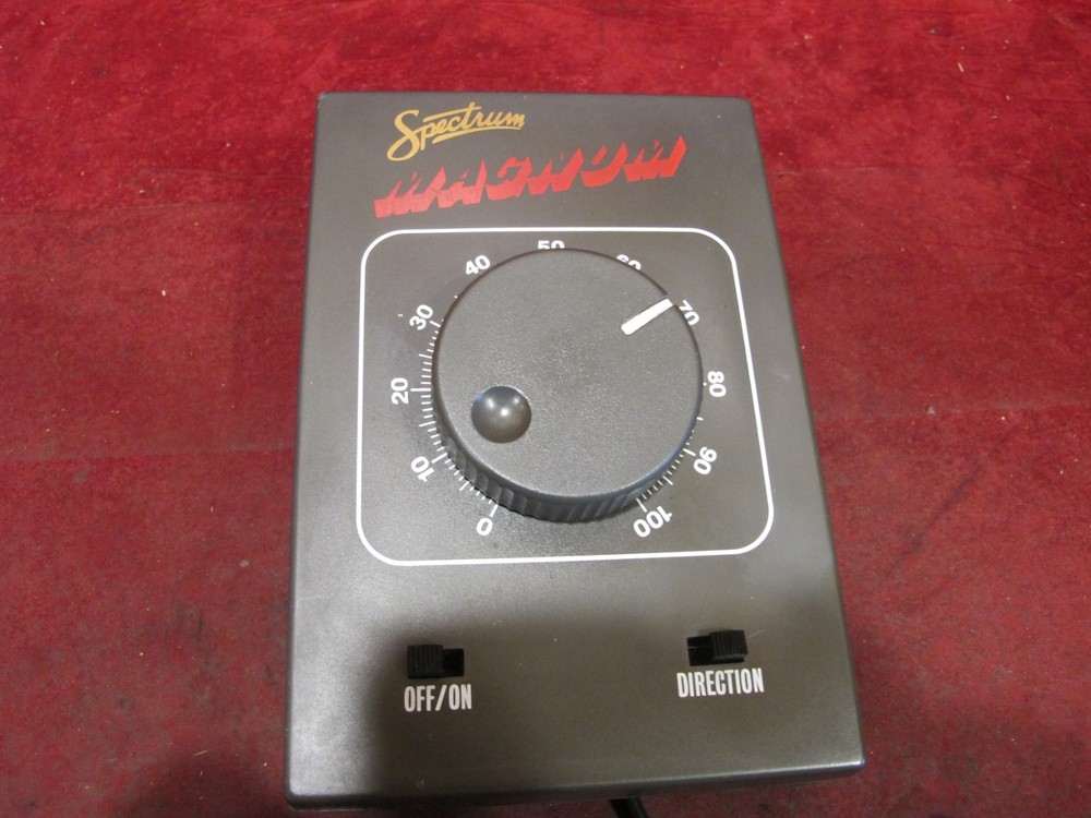 Spectrum Magnum 44-6681 Variable DC Transformer Train Controller