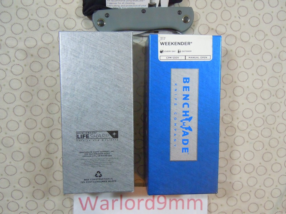 BENCHMADE WEEKENDER 317 FOLDING BLADE KNIFE.