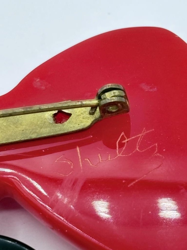Vintage Signed Shultz Bakelite Big Red Bow & Black Dot Dangles Pin