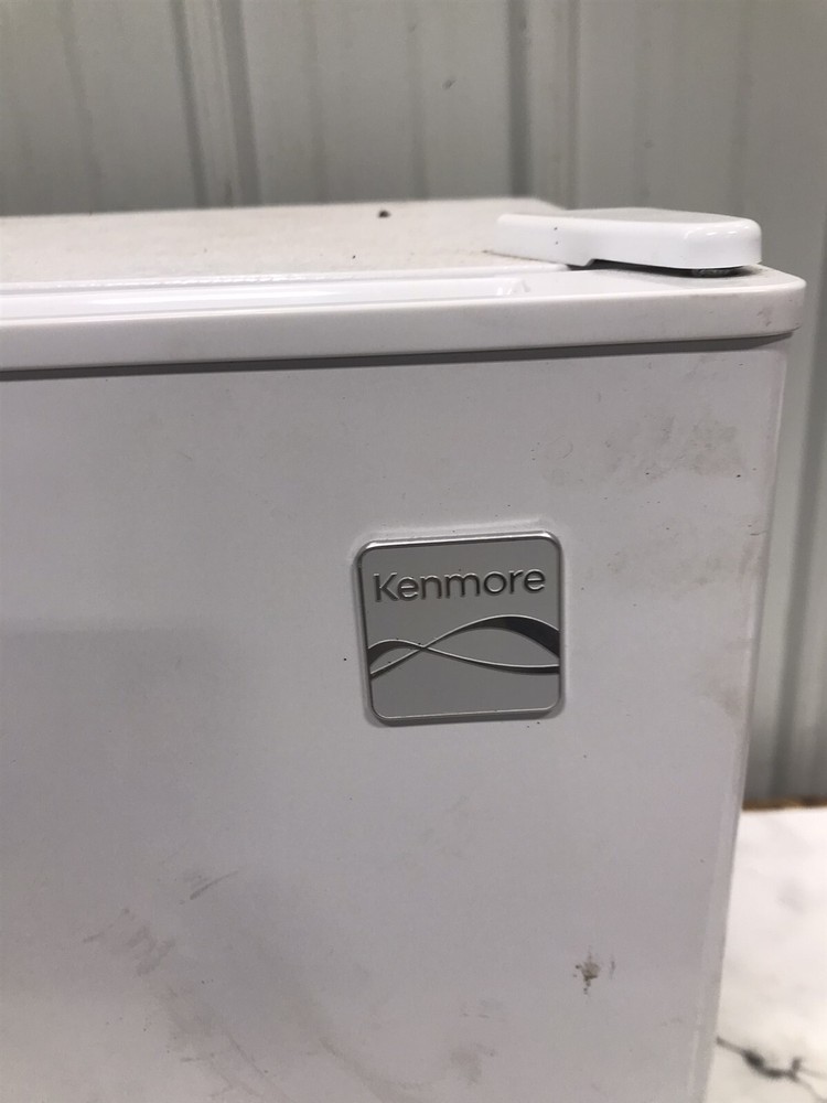 Kenmore mini fridge refrigerator