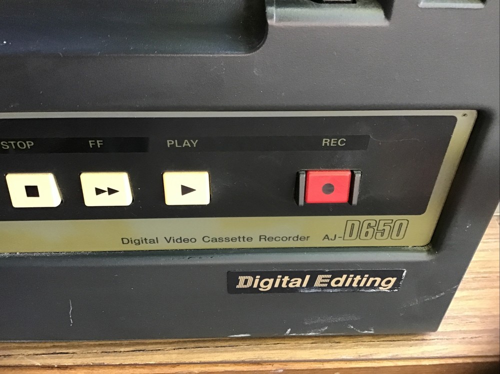 Panasonic DVCPro Digital Video Cassette Recorder AJ-D650