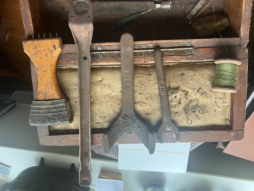VINTAGE UPHOLSTERER TOOL BOX CIRCA 1930