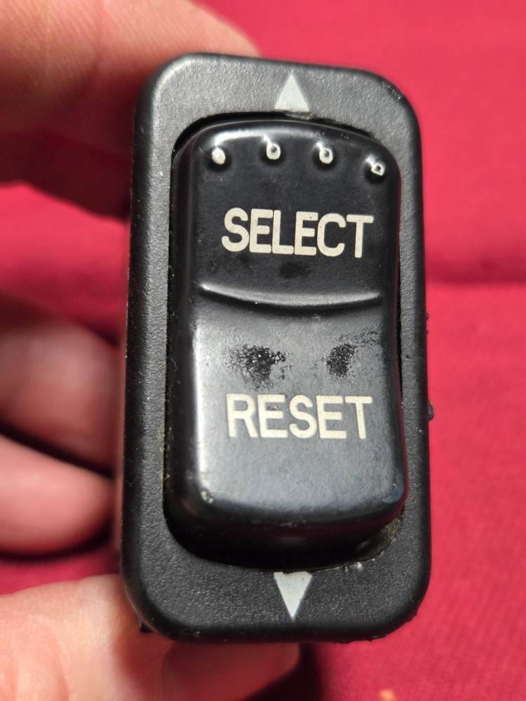 PETERBILT ROCKER SWITCH, 16-07417 3F4FAB2061 CRUISE SELECT / RESET