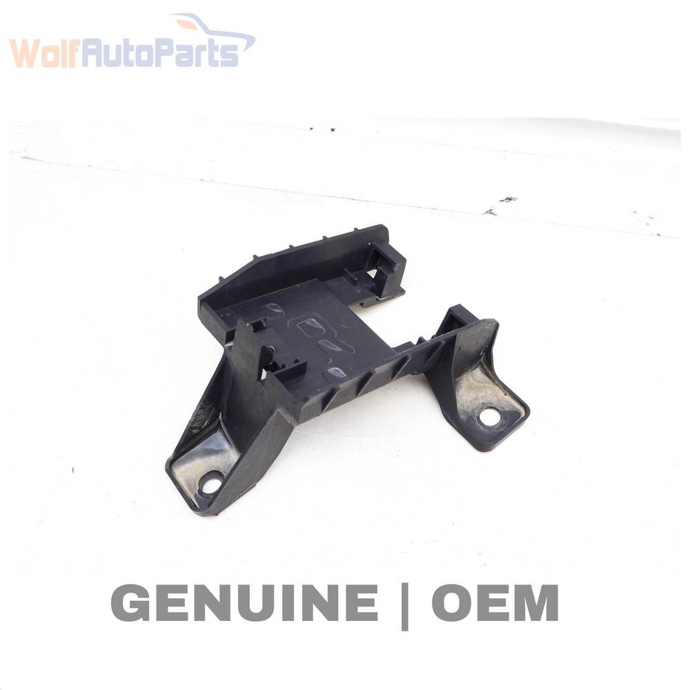 VW PASSAT 2.0L - Right Blind SPOT Detection Sensor / Module Bracket (Master)