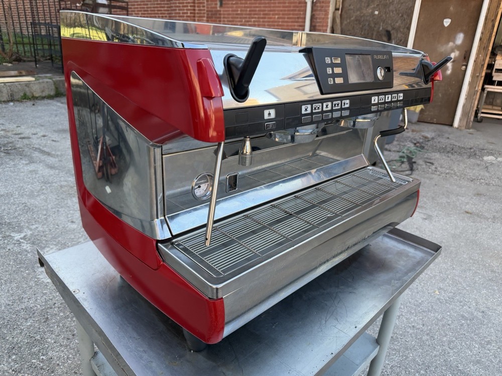 Nuova Simonelli Aurelia 2, Digit Espresso Machine. Please Read Description