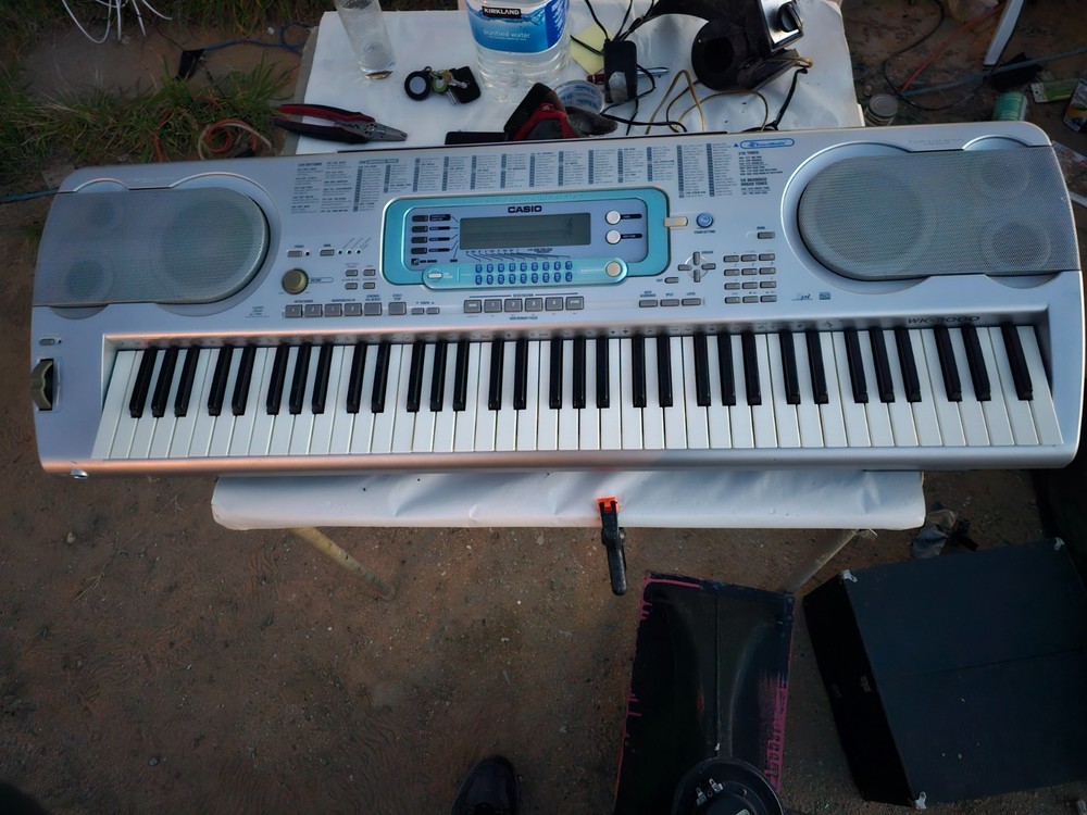 CASIO WK-3000 - Keyboard -Tested & Working+Power adapter