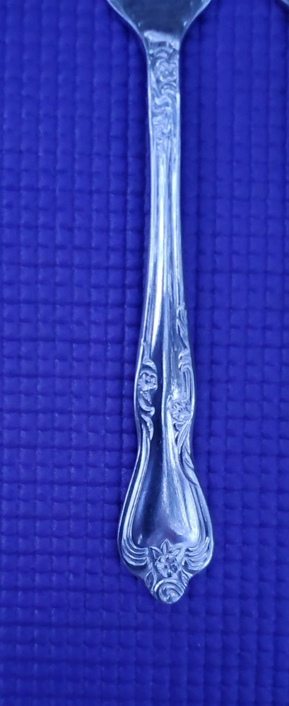 4-Oneida AZALEA Stainless SERVING PIECES PIERCED & SOLID SPOONS MEAT FORK SUGAR