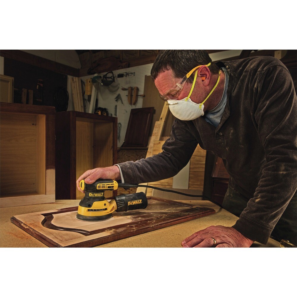 Dewalt 5 in. Variable Speed Random Orbital Sander with H&L Pad Certified Refurb