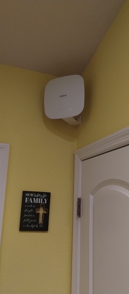 Access Point inside corner mount facing front view