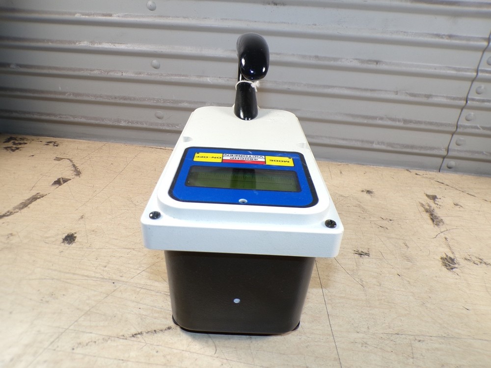 VICTOREEN 450 RADIATION METER COUNTER UNTESTED