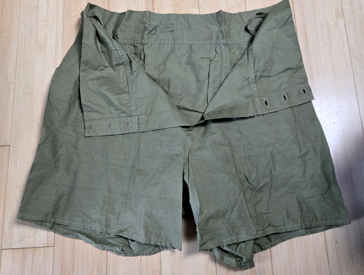 WWII US Army Underwear Boxer Shorts Briefs 1945 Dated Size 38 6-188B