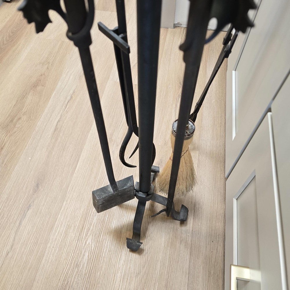 Minuteman Maple Leaf Fireplace Tool Set