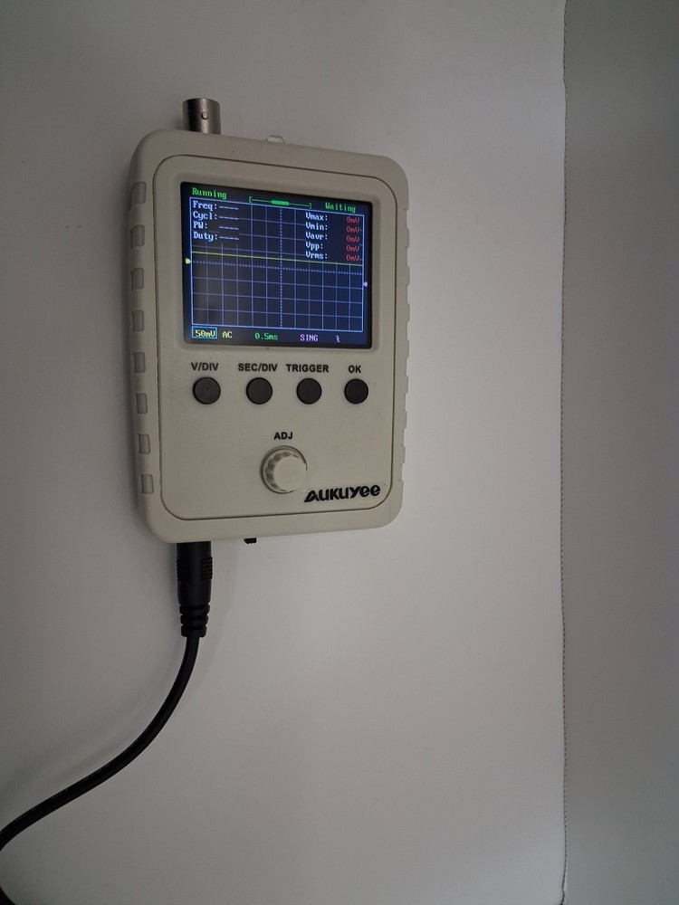 Aukuyee DSO150 Handheld Digital Oscilloscope Working, Case & Power Supply
