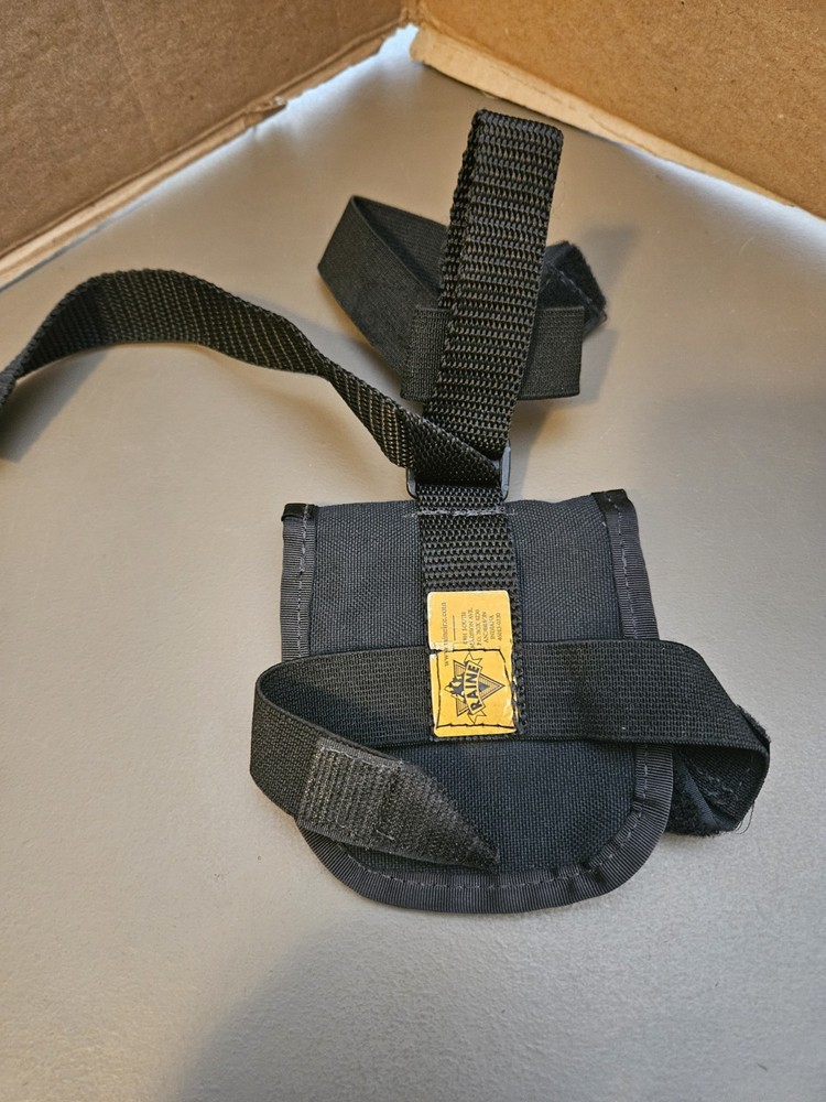 Raine black single handcuff case, Designed For Ankle Wear