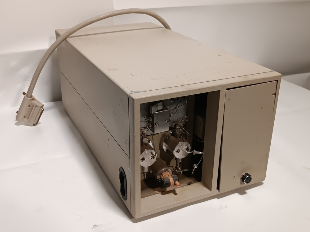 Millipore - Waters 600 Multisolvent Delivery System - Fluid Unit