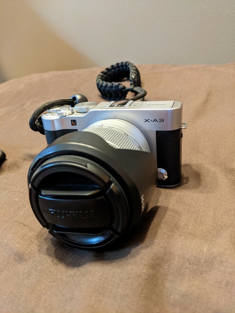 Canon sl2/Fujifilm Xa-3 Bundle