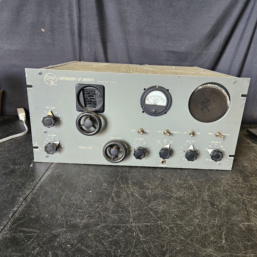VTG SERVO Corporation Ham Radio Receiver Model R5200